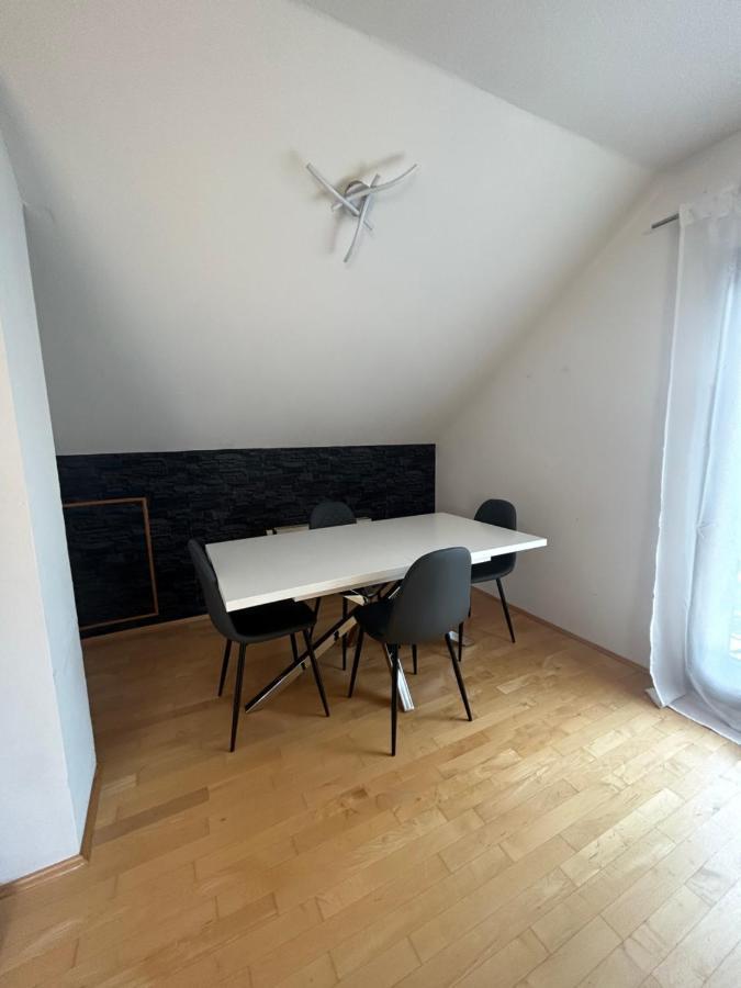 Erbach Ferienwohnung Erbach an der Danau Esterno foto